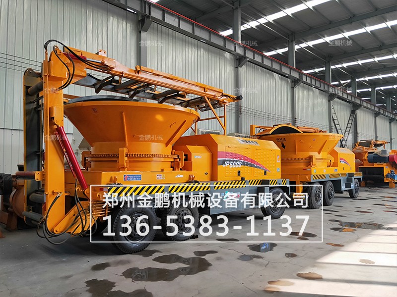 移動(dòng)式圓盤樹根破碎機(jī)